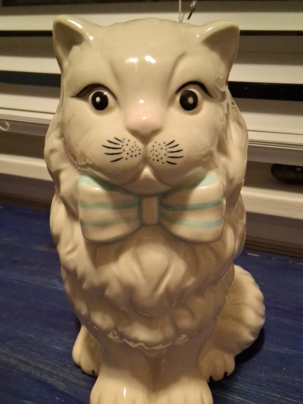 Ceramic White Cat Planter with Pastel Bow